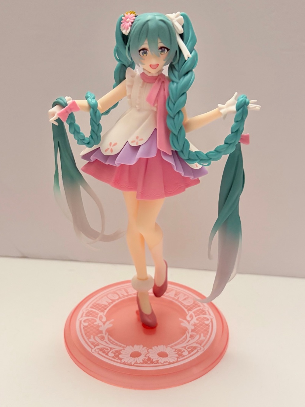 Hatsune Miku Wonderland Rapunzel Figure